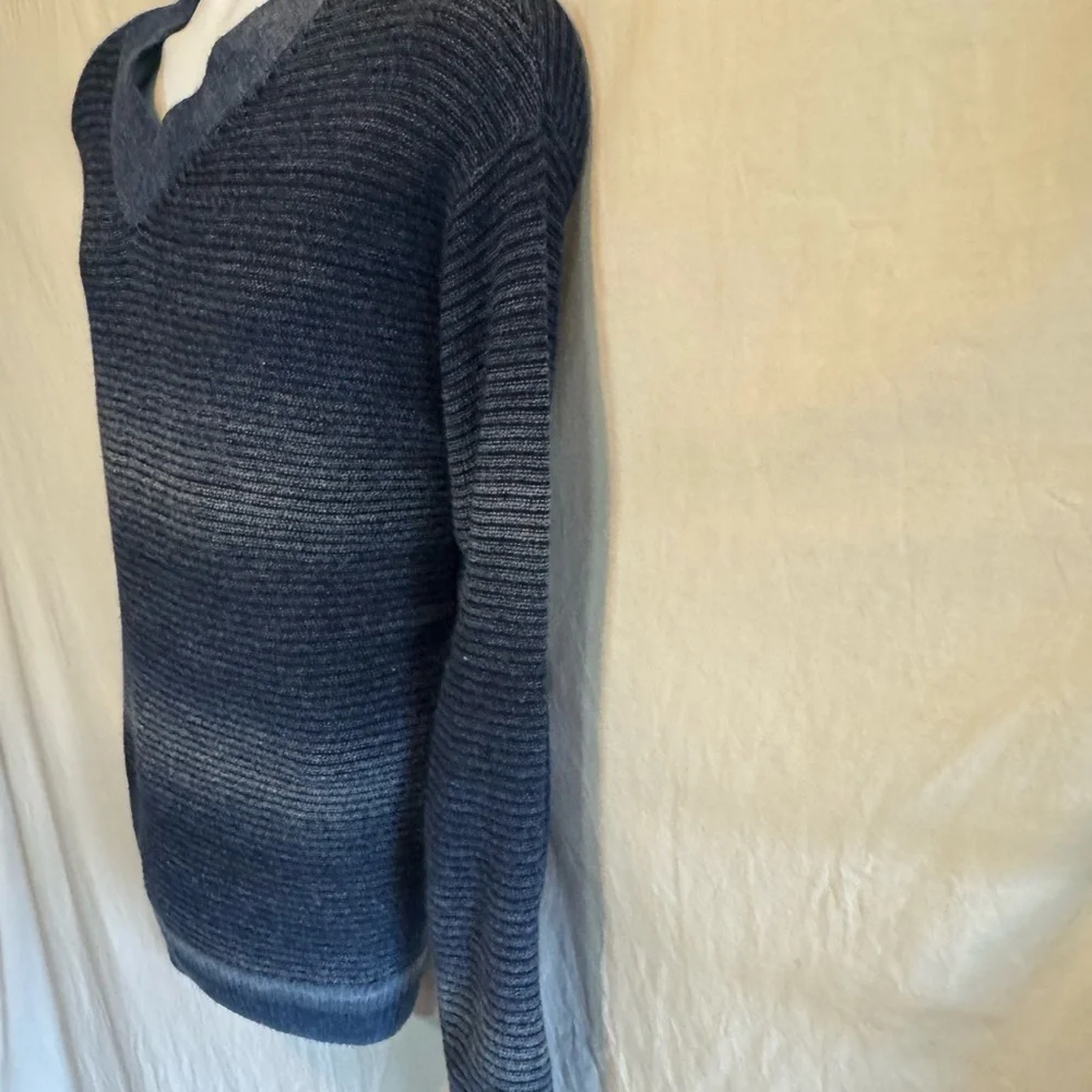 A-187 Men’s‎ Geoffrey Beene Blue & Gray Long Sleeve Pullover Sweater Size XXL